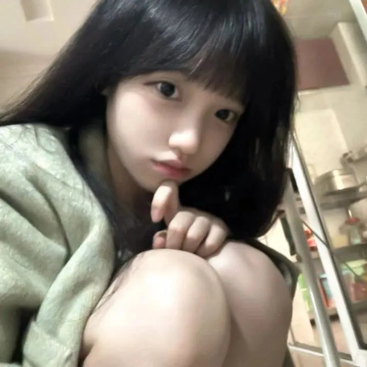 艺术系女生 在线观看